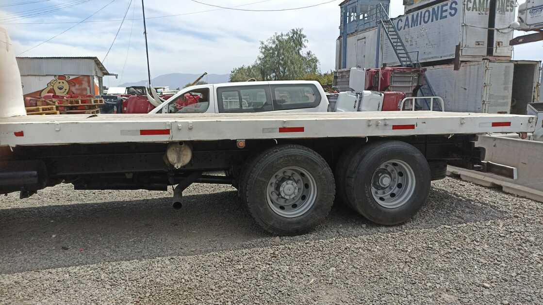  Ford CARGO 2004    EN DESARME